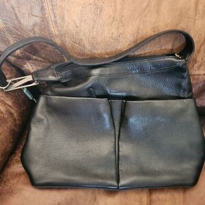 Elegant Black Leather Shoulder Bag